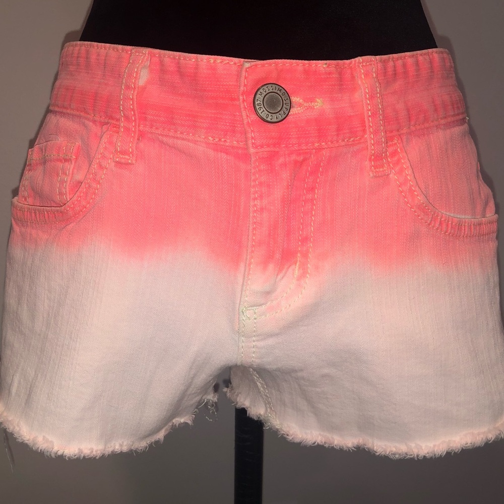 Gradient Pink Jean Shorts - Picture 4 of 4